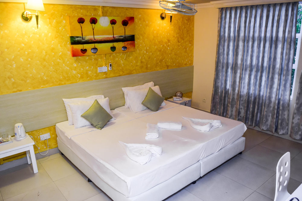 Beach Grand & Spa Premium Hulhumale Exterior photo
