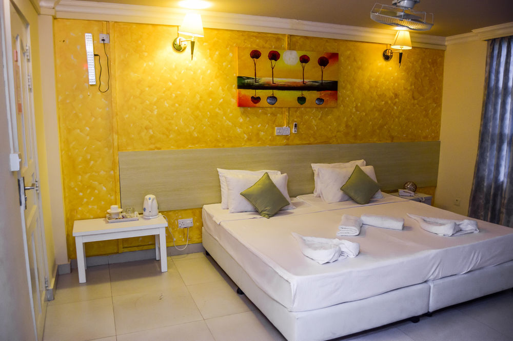 Beach Grand & Spa Premium Hulhumale Exterior photo